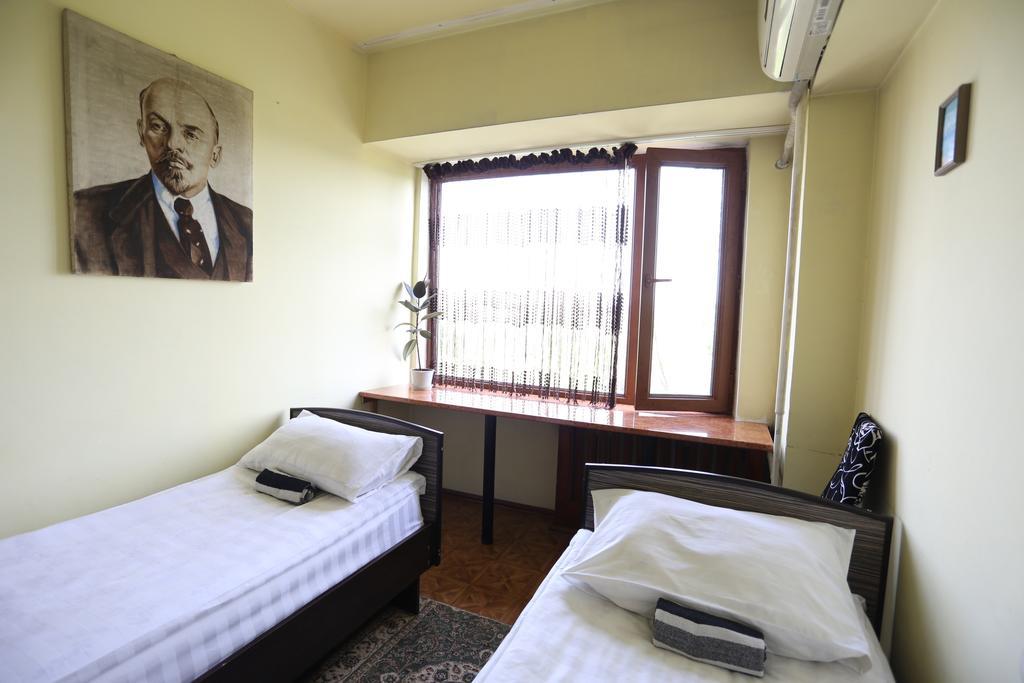 Ussr Hostel Bishkek Habitación foto